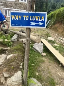 Way to Lukla : A difficult trekking area